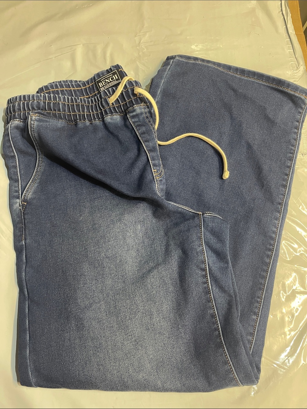 Women’s jeans
